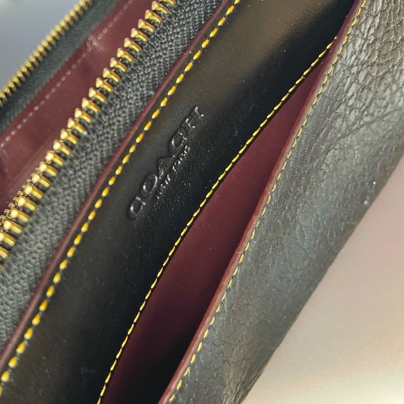 Coach - medium sized accordion wallet - Picture 3 of 9